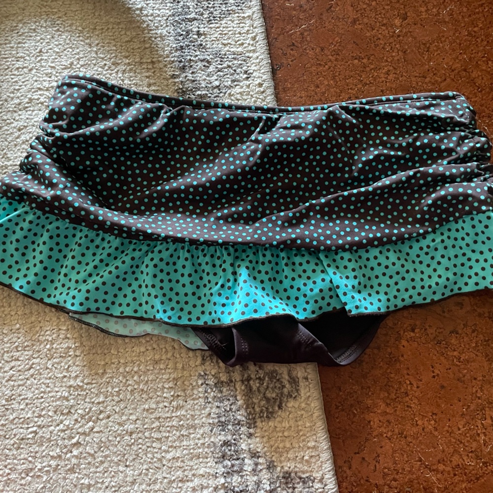 24th & Ocean Black and Blue Polka Dot Skirt